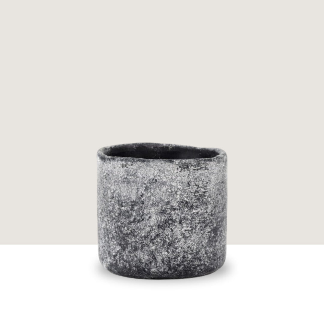 Übertopf Black Ancient Grau – Foliage Dreams