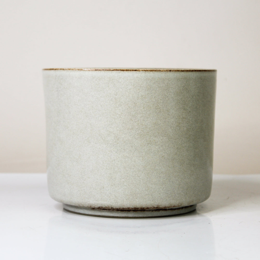 Übertopf Calma – Stone Whisper | Premium Shine Glaze Foliage Dreams